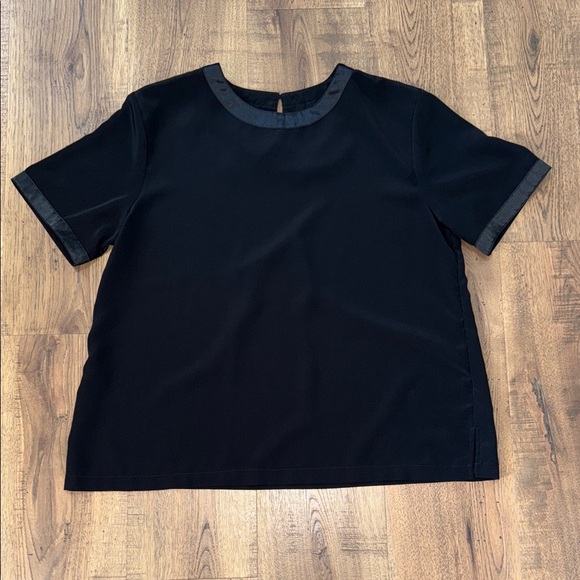 Tops - BFA CLASSICS Black Short Sleeve Top